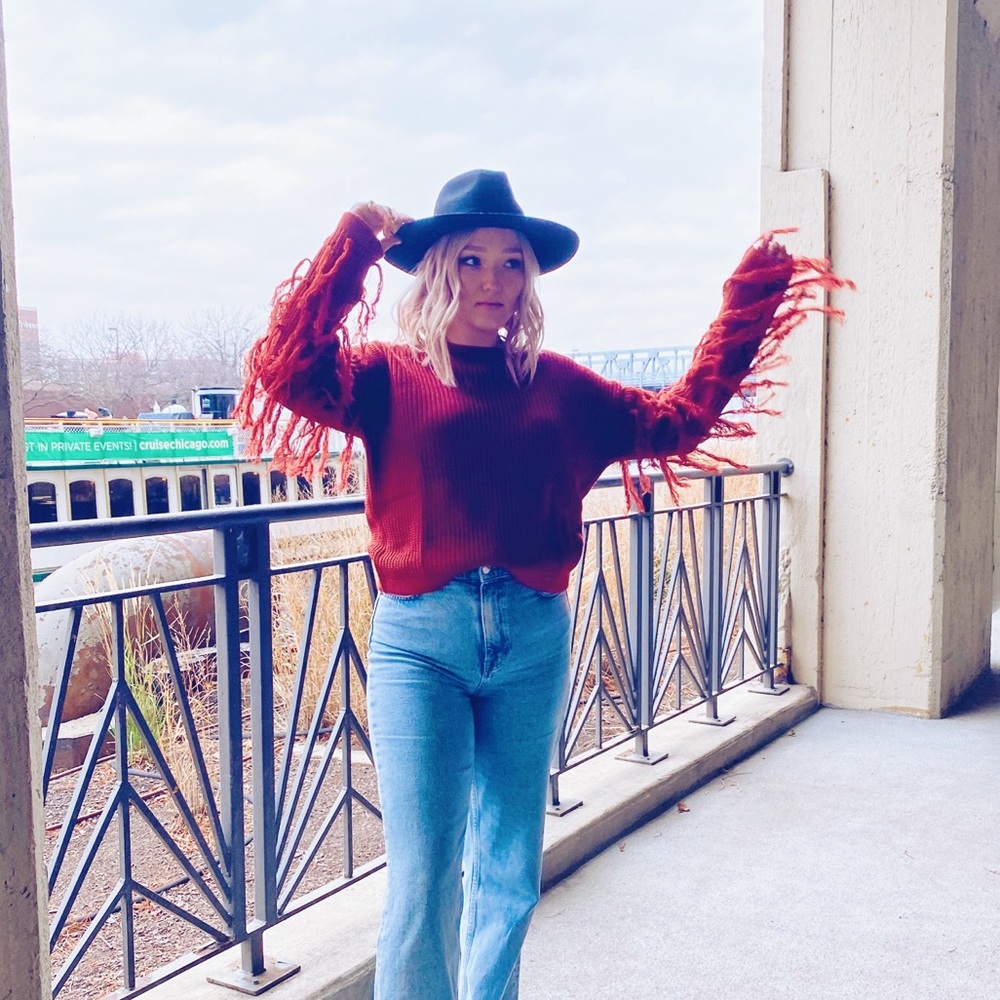 Fringe sweater - Picture 2 of 5